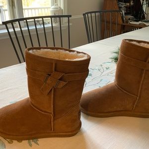 NEW BEARPAW Women's Val Solids HickorIy colored mid calf winter  Boot $75